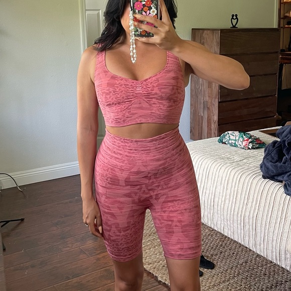 yitty Other - Nearly Naked Shaping Jacquard Midi Bra & Short